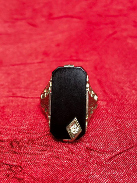 Art deco onyx deals and diamond ring