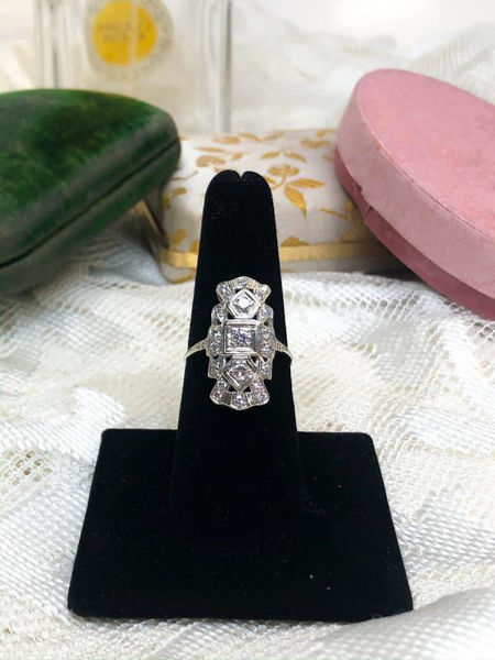 Picture of Diamond Art Deco Ring