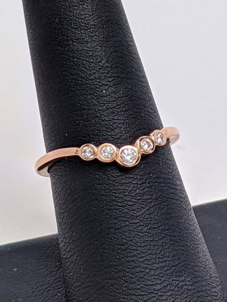 Rose Gold Diamond V Band