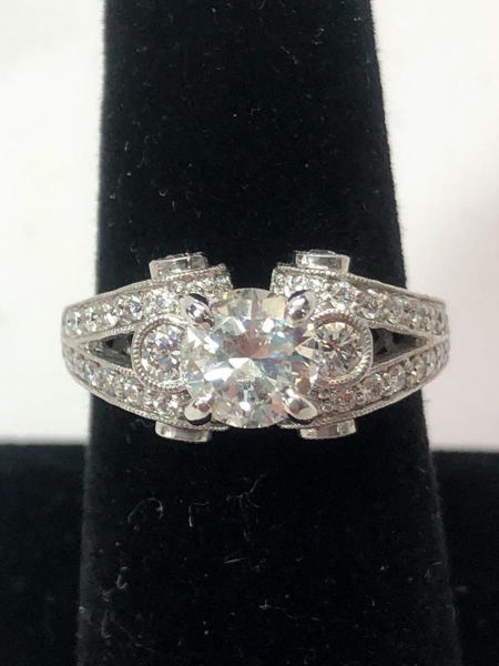 Round Engagement Ring with Milgrain