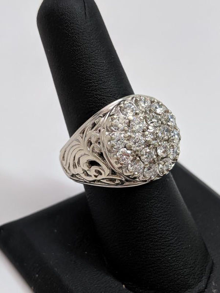 Picture of Kentucky Cluster Ring