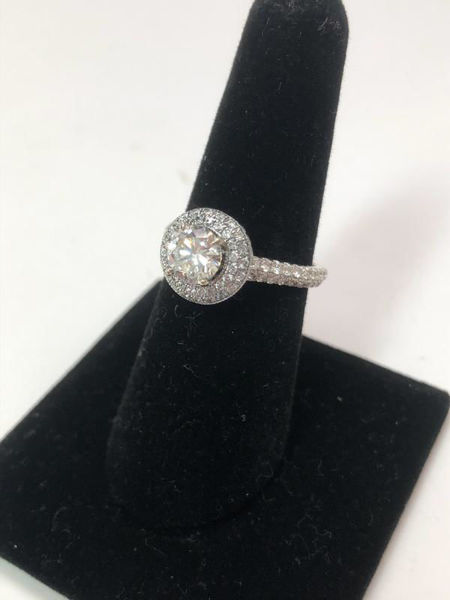 Picture of Neil Lane Engagement Ring